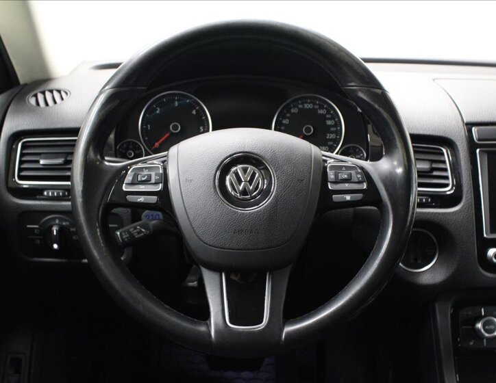 Volkswagen Touareg 17
