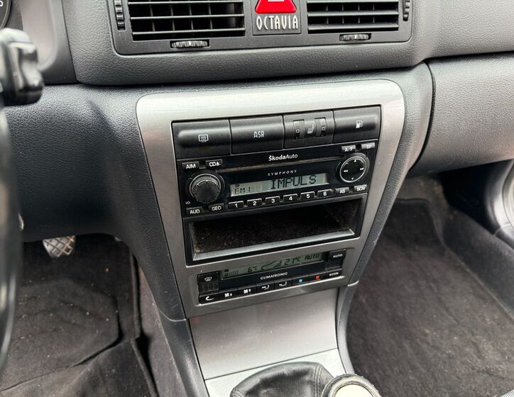 Škoda Octavia 13