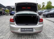 Volkswagen Passat 11