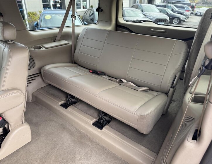 Ford Excursion SUV / Terénní 6,0 l 239 kw