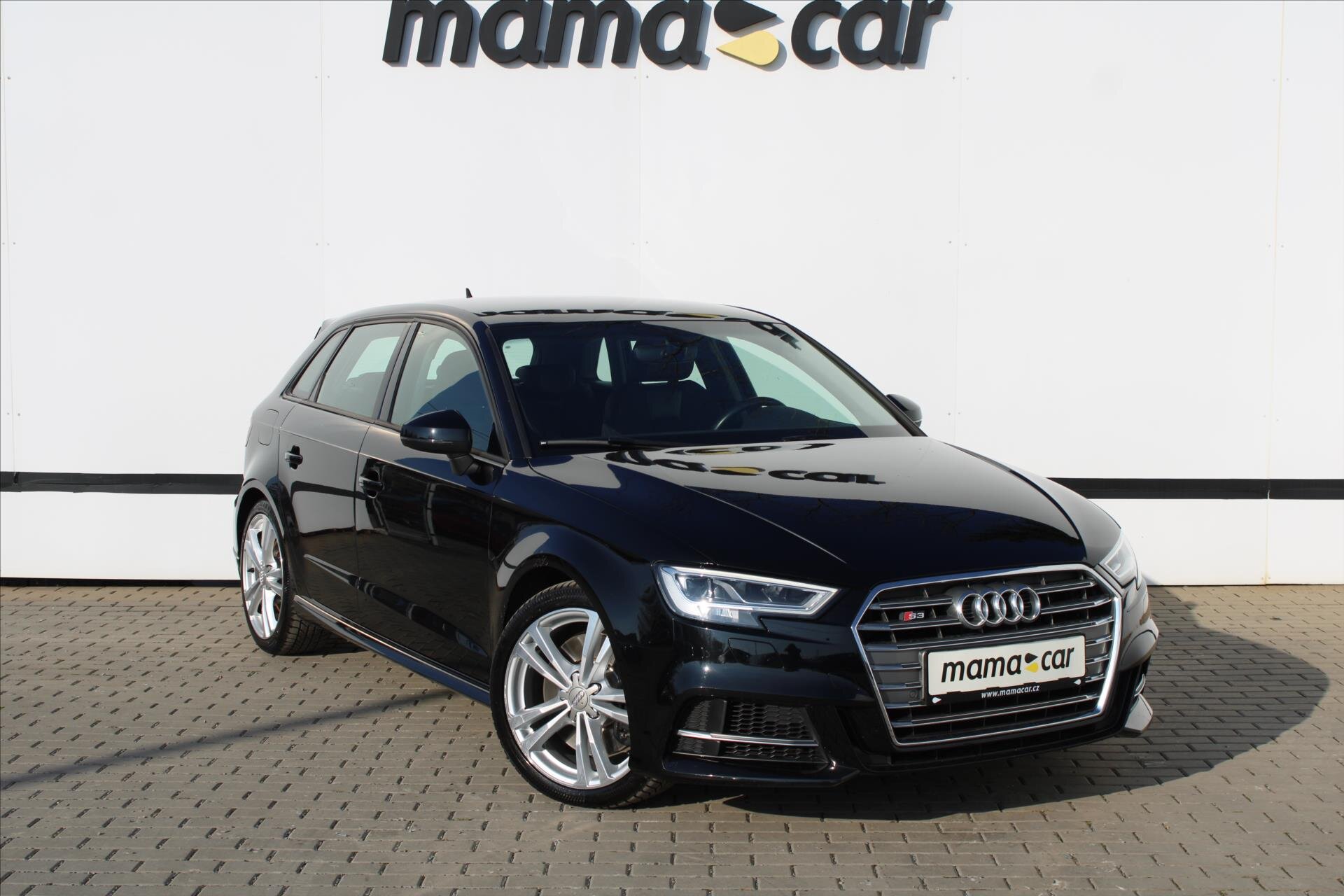 Audi S3 Hatchback 2,0 l 221 kw