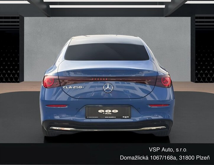 Mercedes-Benz CLA Sedan / Limuzína 2,0 l 200 kw