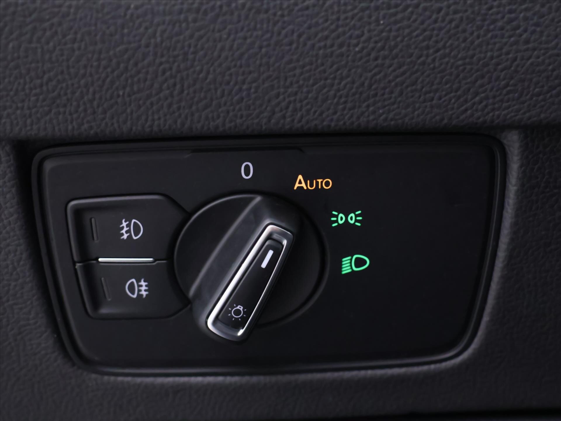 Volkswagen Passat Kombi 1,5 l 373 kw