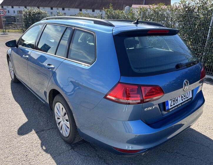 Volkswagen Golf Kombi 1,6 l 81 kw