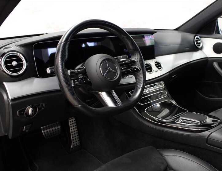 Mercedes-Benz Třídy E 10