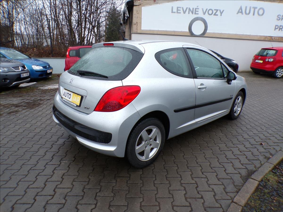 Peugeot 207 Hatchback 1,4 l 70 kw