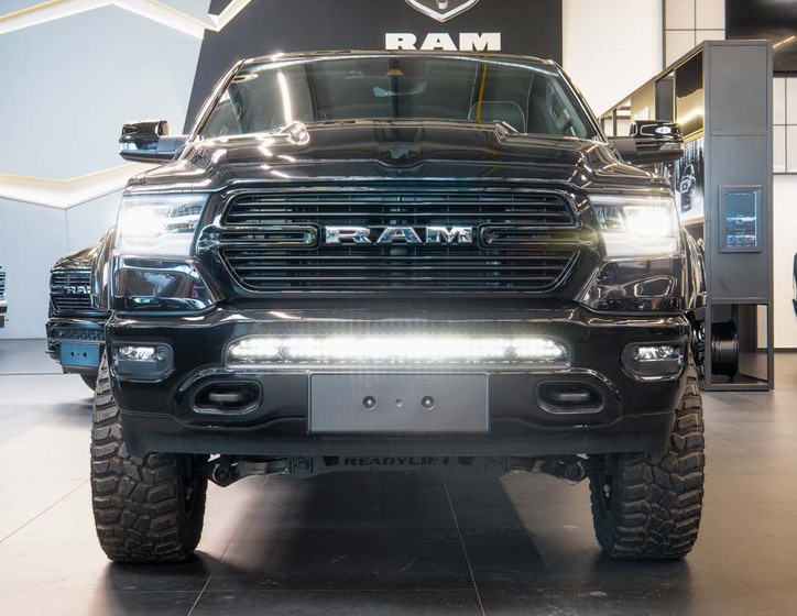 Dodge RAM 9