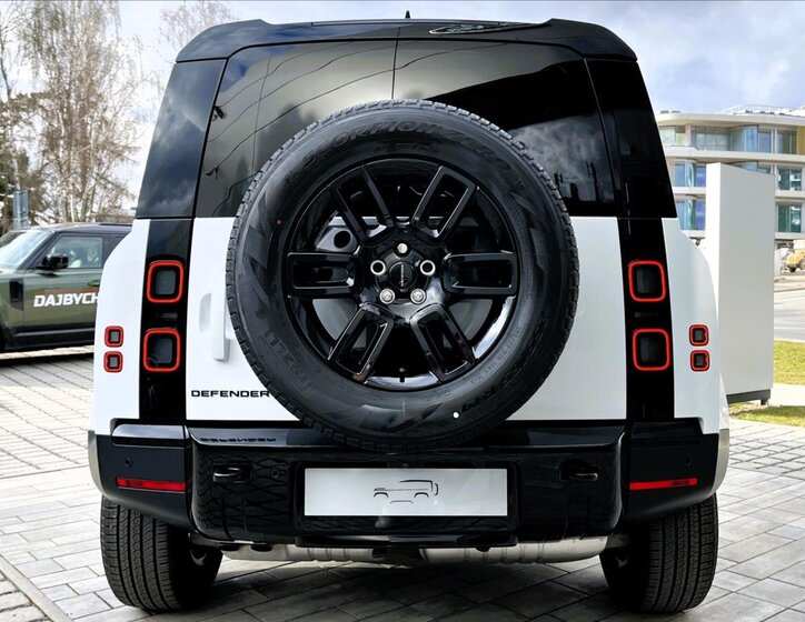 Land Rover Defender SUV / Terénní 3,0 l 147 kw