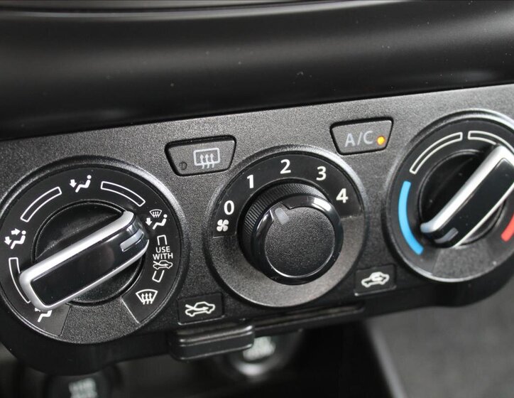 Suzuki Swift Hatchback 1,2 l 61 kw