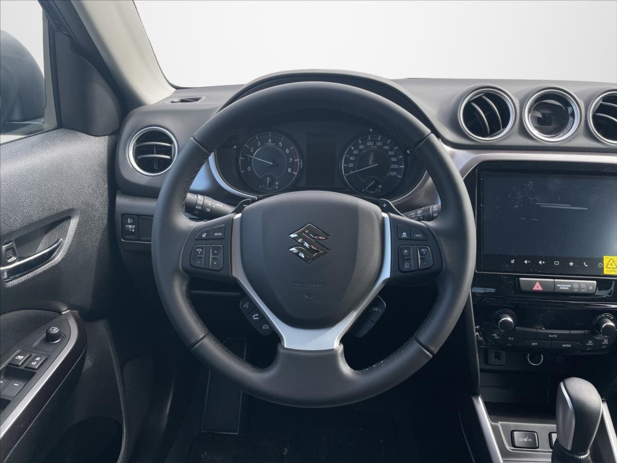 Suzuki Vitara SUV / Terénní 1,4 l 81 kw
