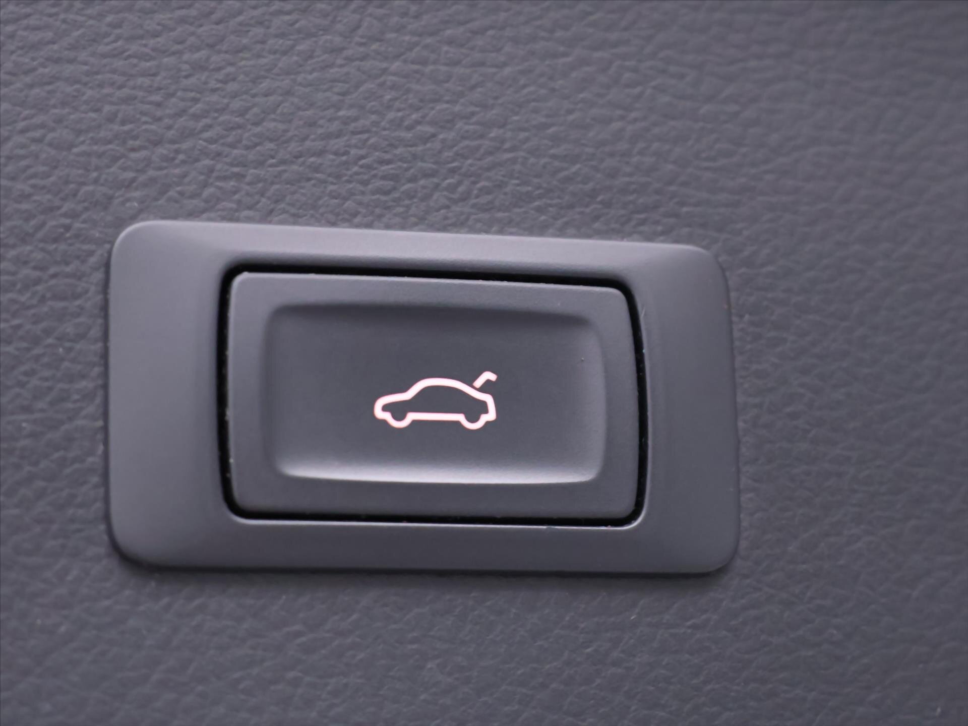 Audi A6 Allroad Kombi 3,0 l 180 kw