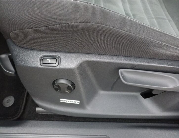 Volkswagen Touran MPV 2,0 l 110 kw