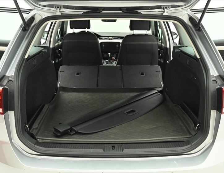 Volkswagen Passat Kombi 2,0 l 140 kw