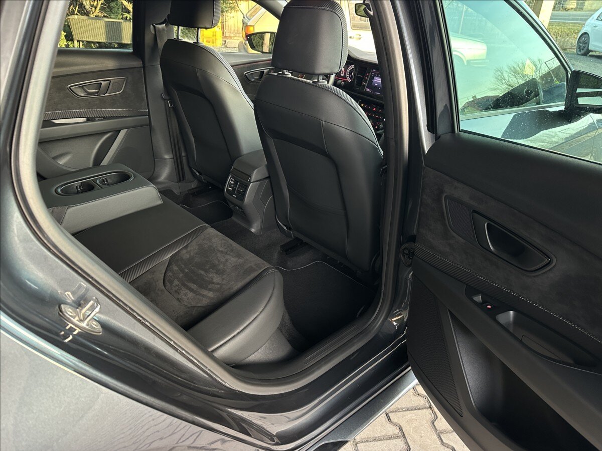 Seat Leon Kombi 2,0 l 221 kw