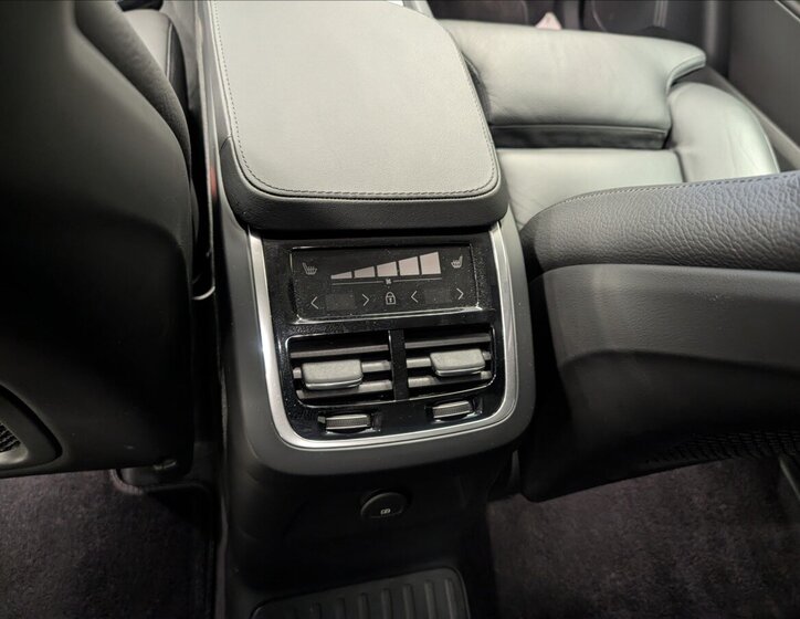 Volvo XC90 Ostatní 2,0 l 335 kw