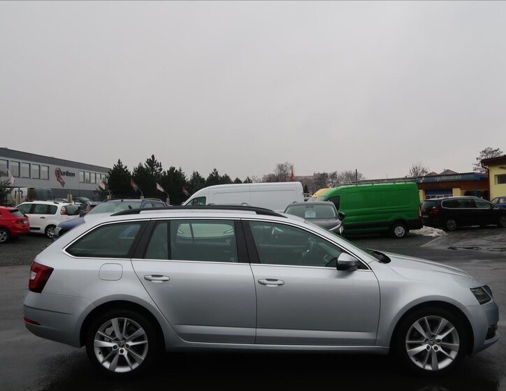 Škoda Octavia Kombi 1,5 l 110 kw