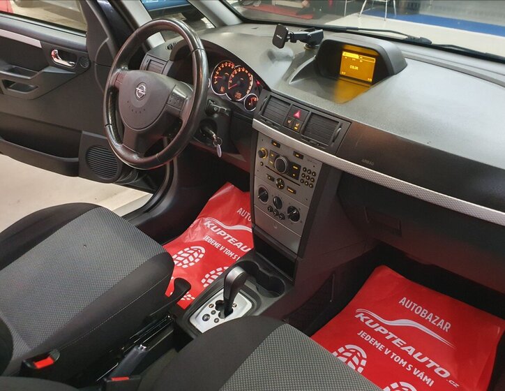 Opel Meriva MPV 1,6 l 77 kw