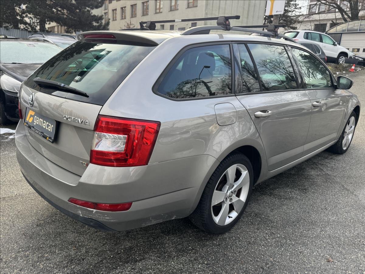 Škoda Octavia Kombi 2,0 l 110 kw