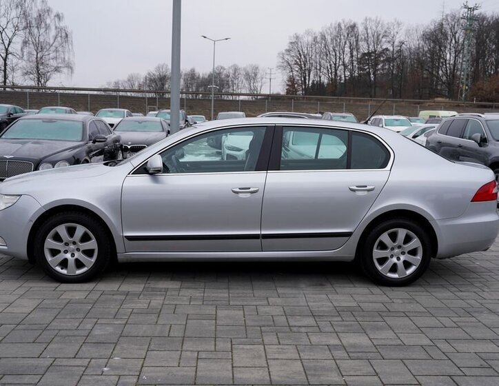 Škoda Superb Sedan 1,8 l 118 kw