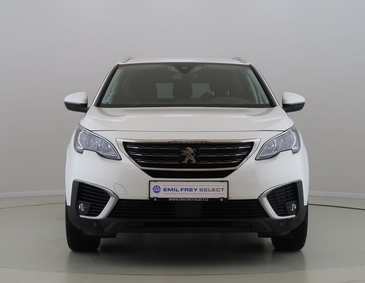 Peugeot 5008 SUV 1,2 l 96 kw