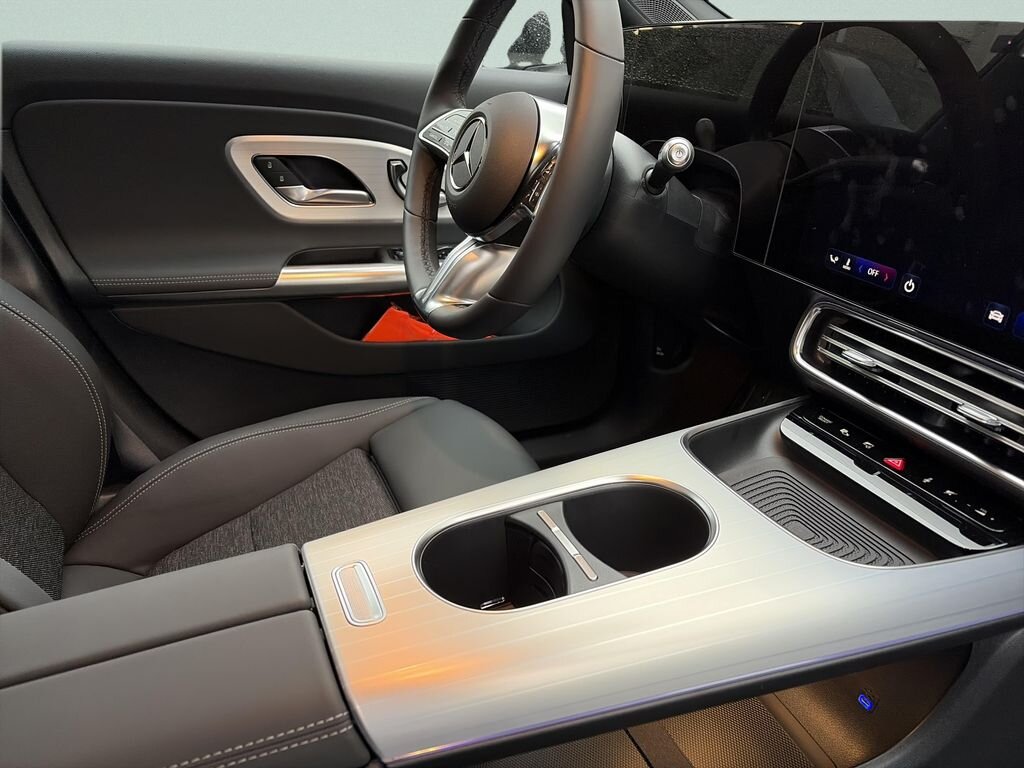 Mercedes-Benz CLA Sedan / Limuzína 0,0 260 kw