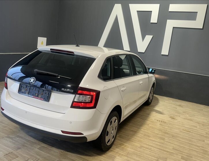 Škoda Rapid 5