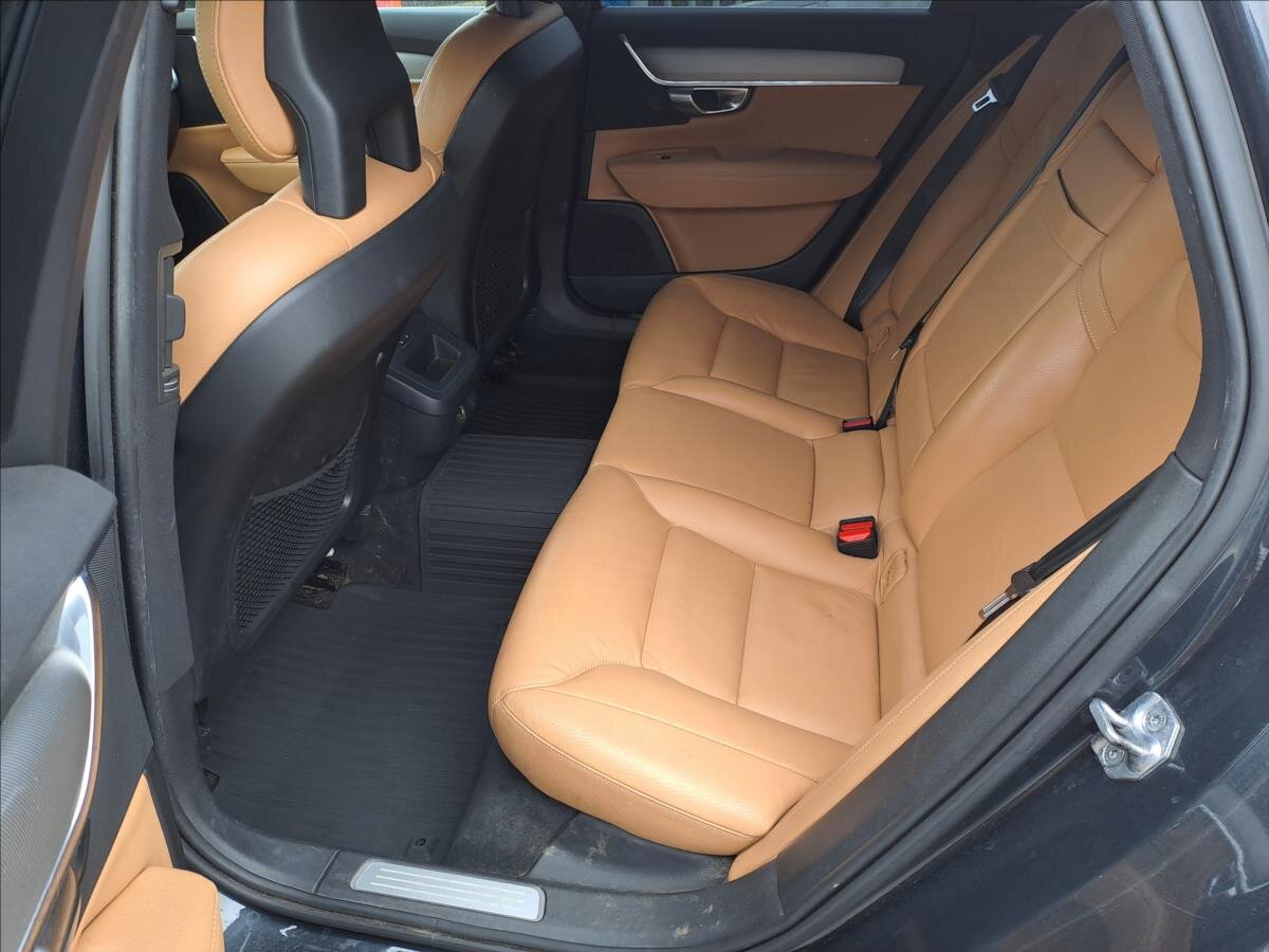 Volvo V90 Kombi 2,0 l 187 kw