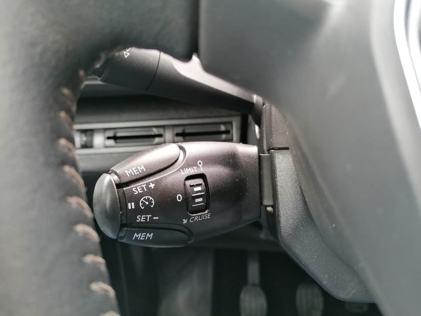 Peugeot 3008 SUV / Terénní 1,2 l 96 kw