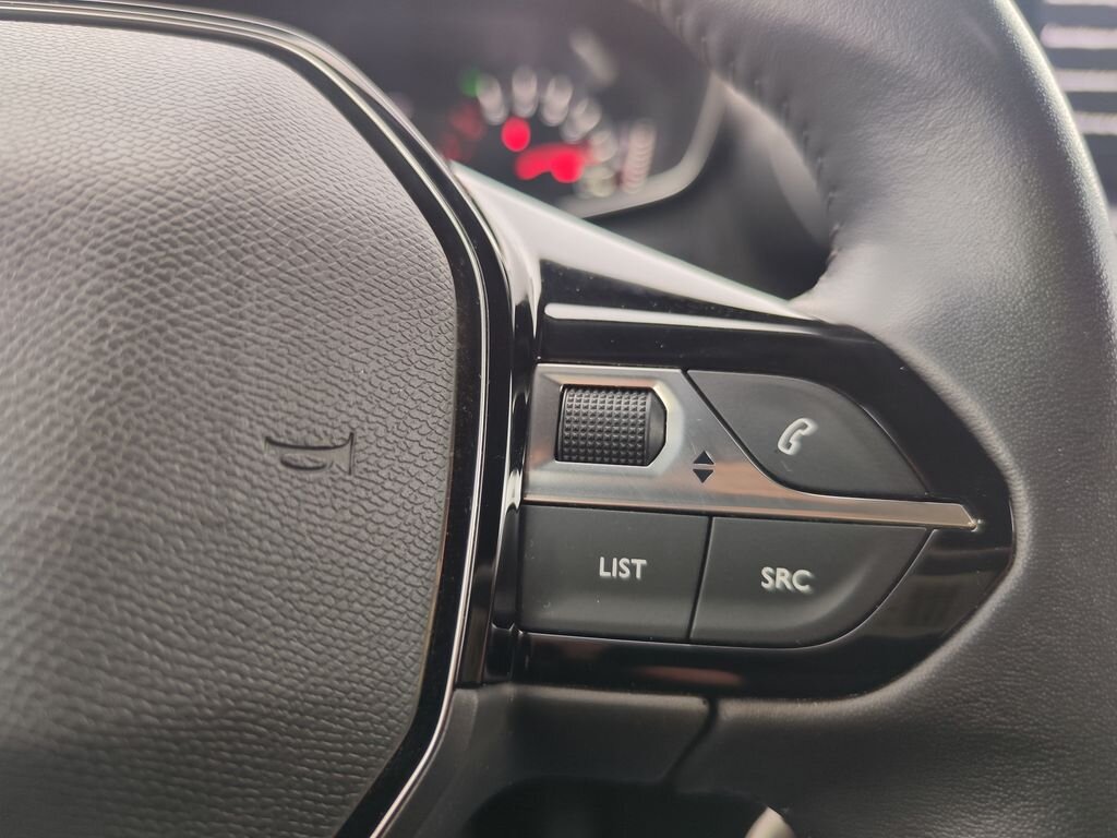 Peugeot 2008 SUV 1,2 l 74 kw