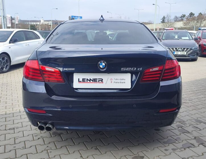 BMW Řada 5 Sedan / Limuzína 2,0 l 140 kw