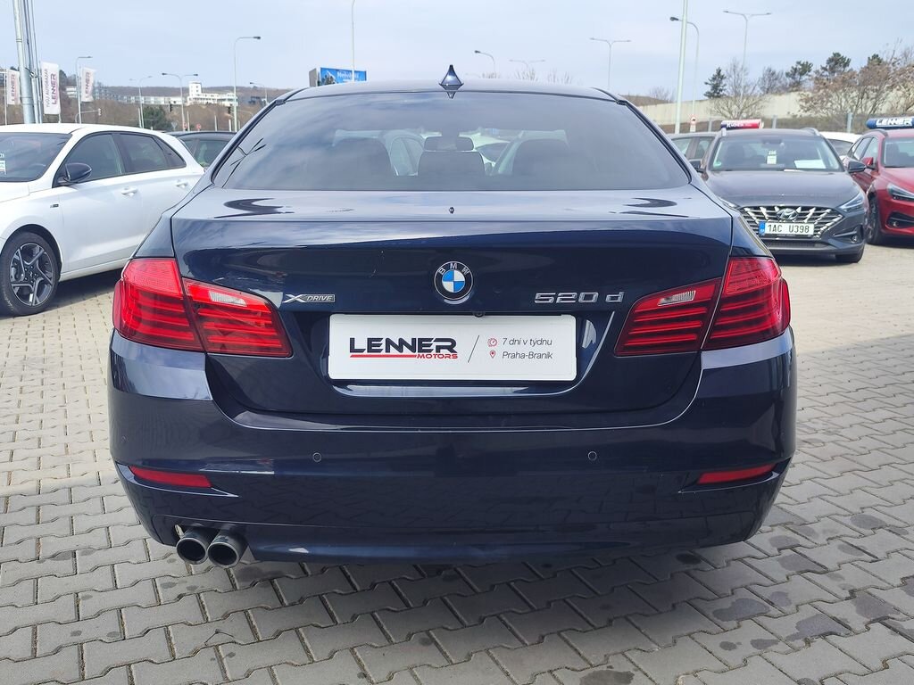 BMW Řada 5 Sedan / Limuzína 2,0 l 140 kw