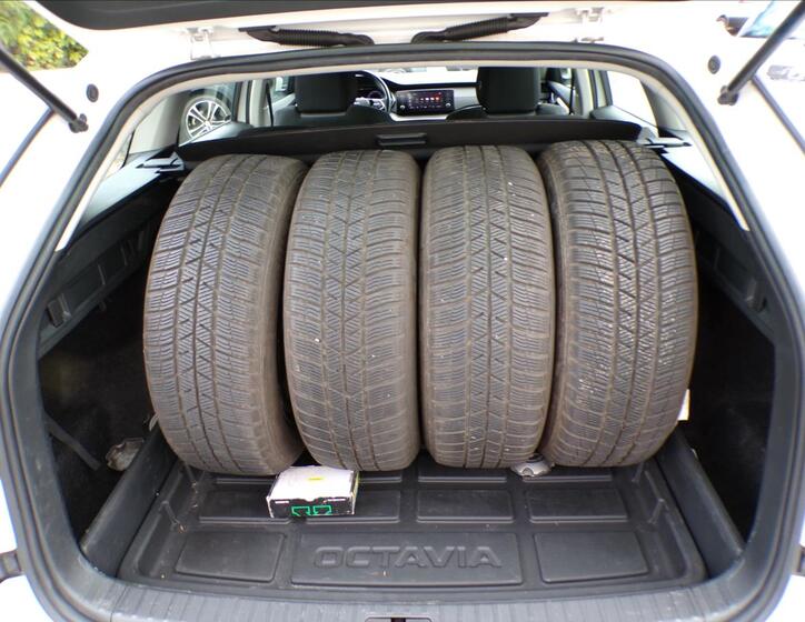 Škoda Octavia 21