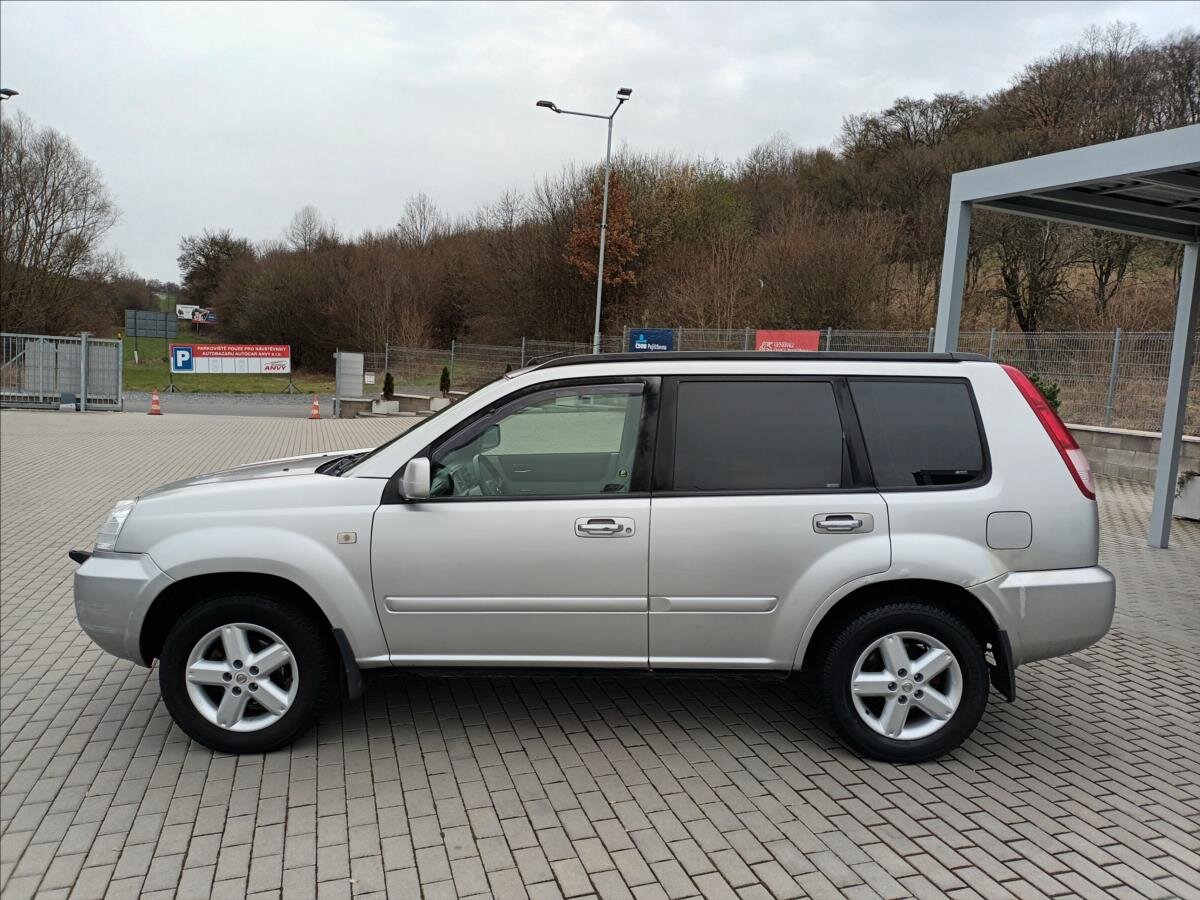 Nissan X-Trail SUV / Terénní 2,5 l 121 kw