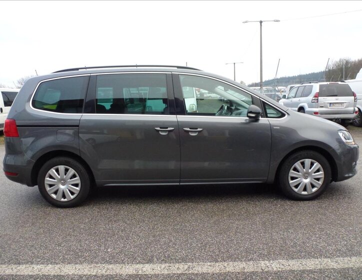 Volkswagen Sharan Kombi 2,0 l 125 kw