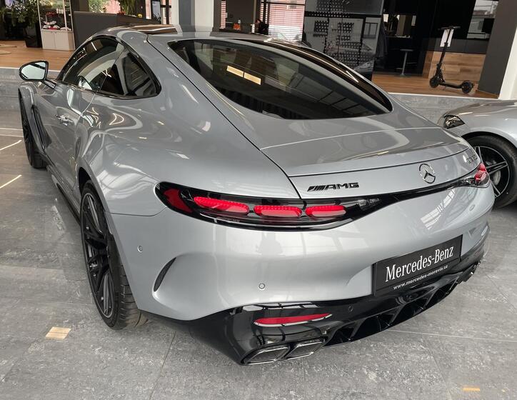 Mercedes-Benz AMG GT 2