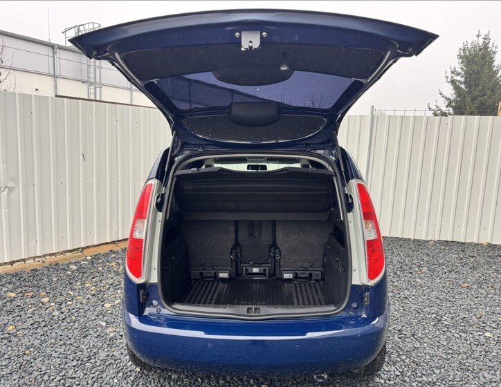 Škoda Roomster 12