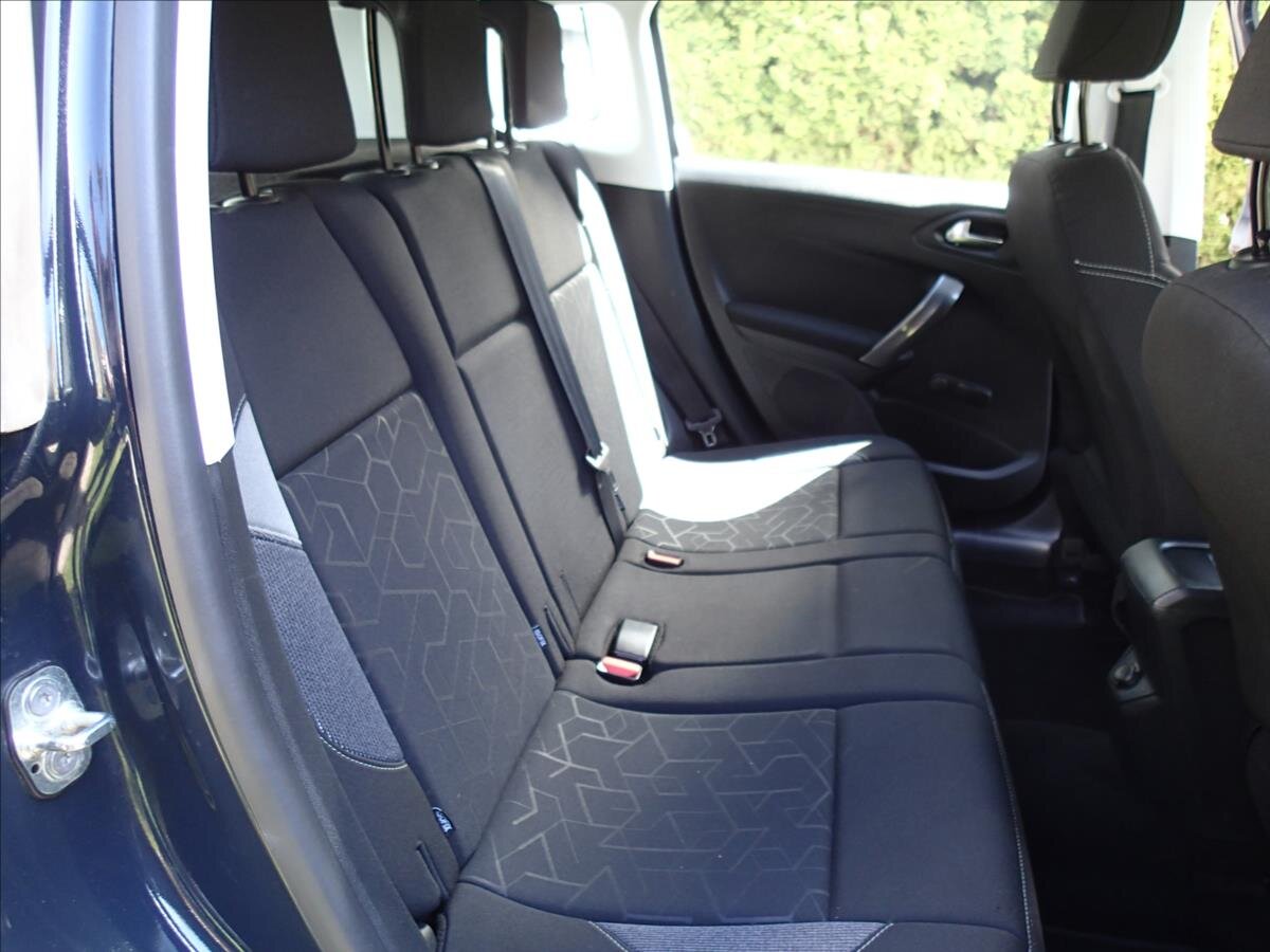 Peugeot 2008 Kombi 1,2 l 61 kw