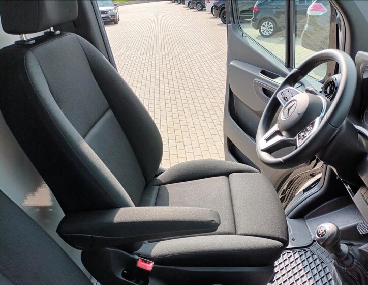 Mercedes-Benz Sprinter Ostatní 3,0 l 140 kw