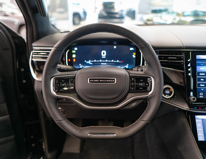 Jeep Grand Wagoneer SUV / Terénní 6,4 l 351 kw