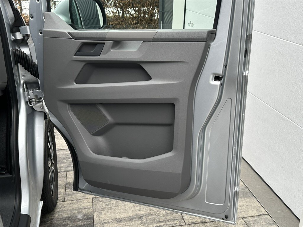 Volkswagen Transporter Kombi 2,0 l 110 kw