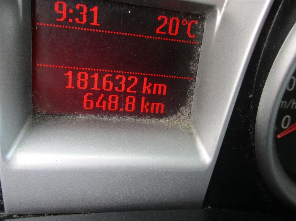 Ford Kuga SUV / Terénní 2,0 l 100 kw