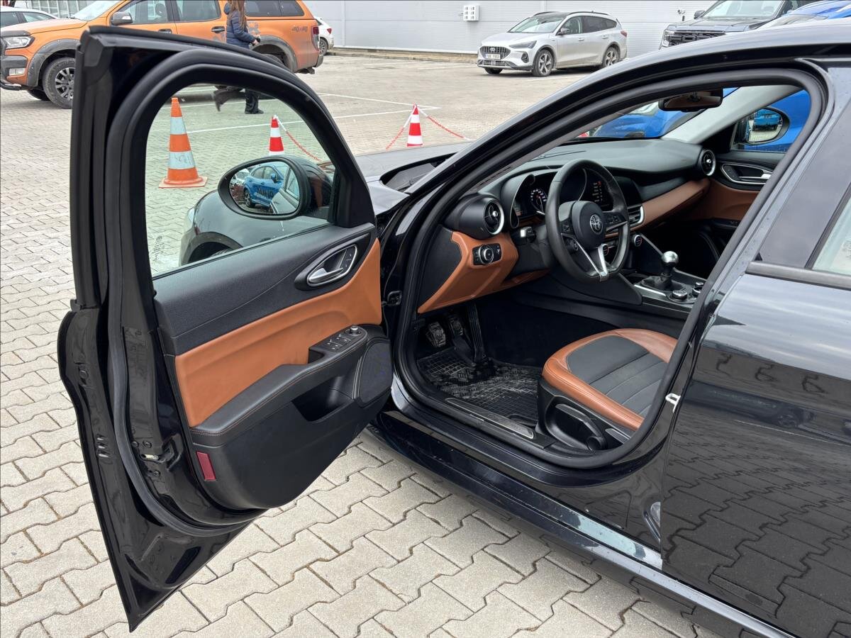 Alfa Romeo Giulia Sedan 2,1 l 132 kw