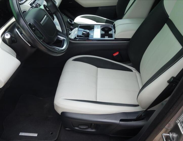 Land Rover Range Rover Velar 18