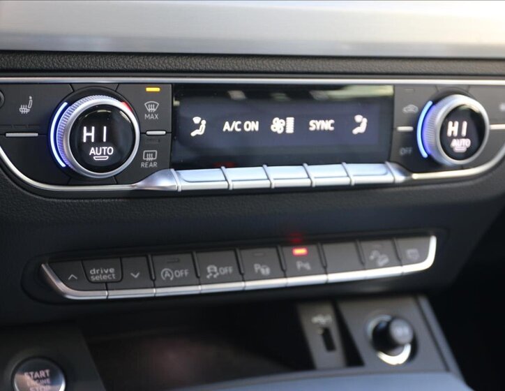 Audi Q5 SUV 2,0 l 150 kw