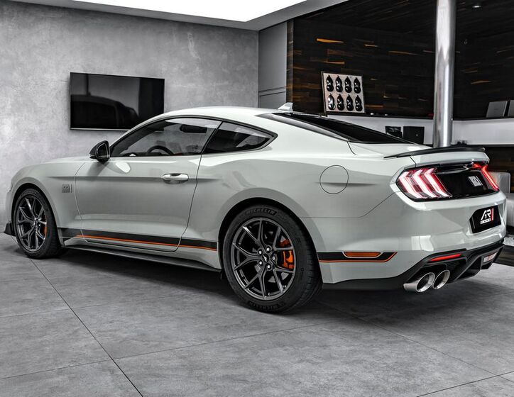 Ford Mustang 7