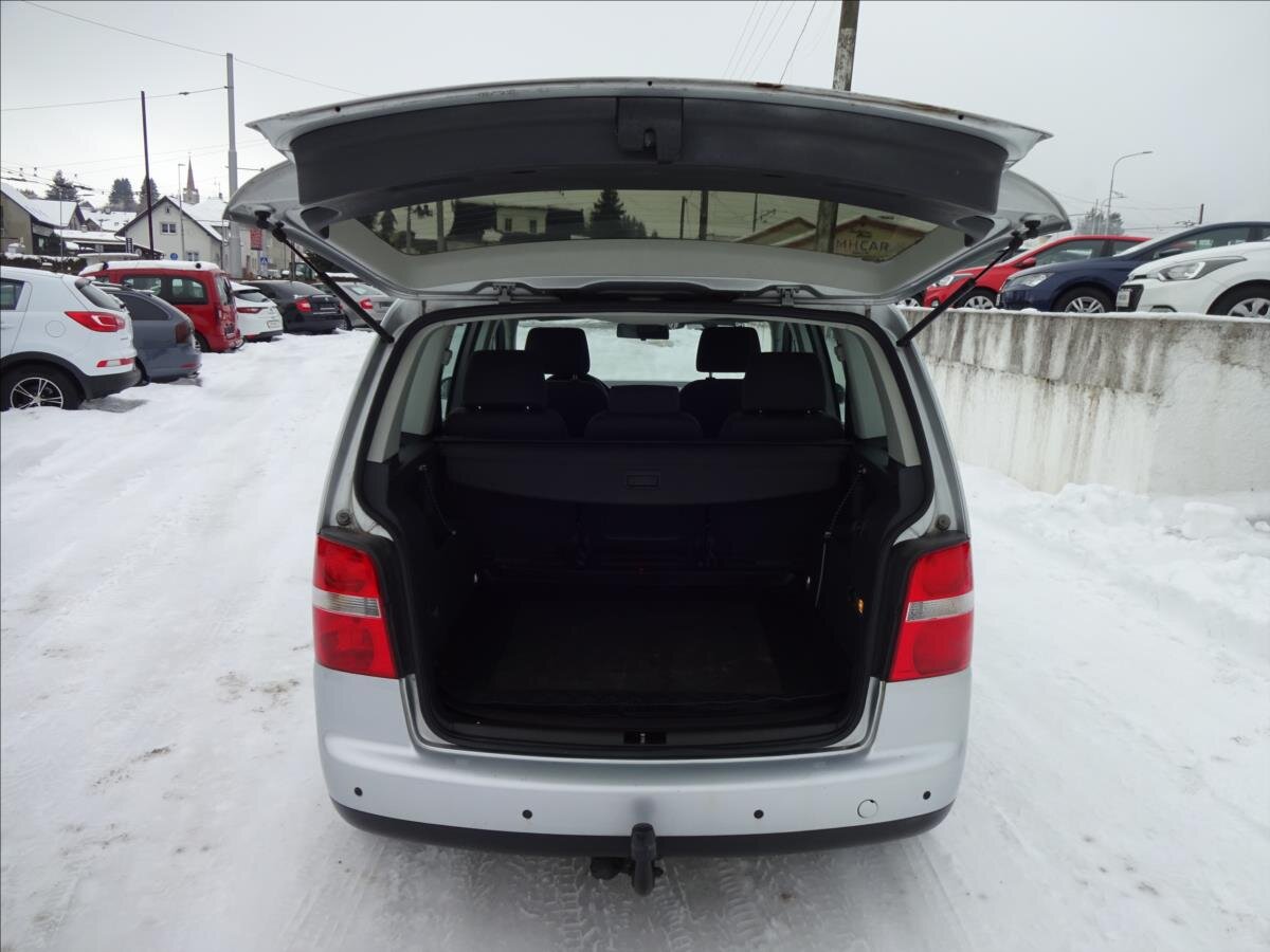 Volkswagen Touran Kombi 1,9 l 77 kw