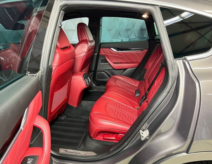 Maserati Levante SUV / Terénní 3,0 l 316 kw