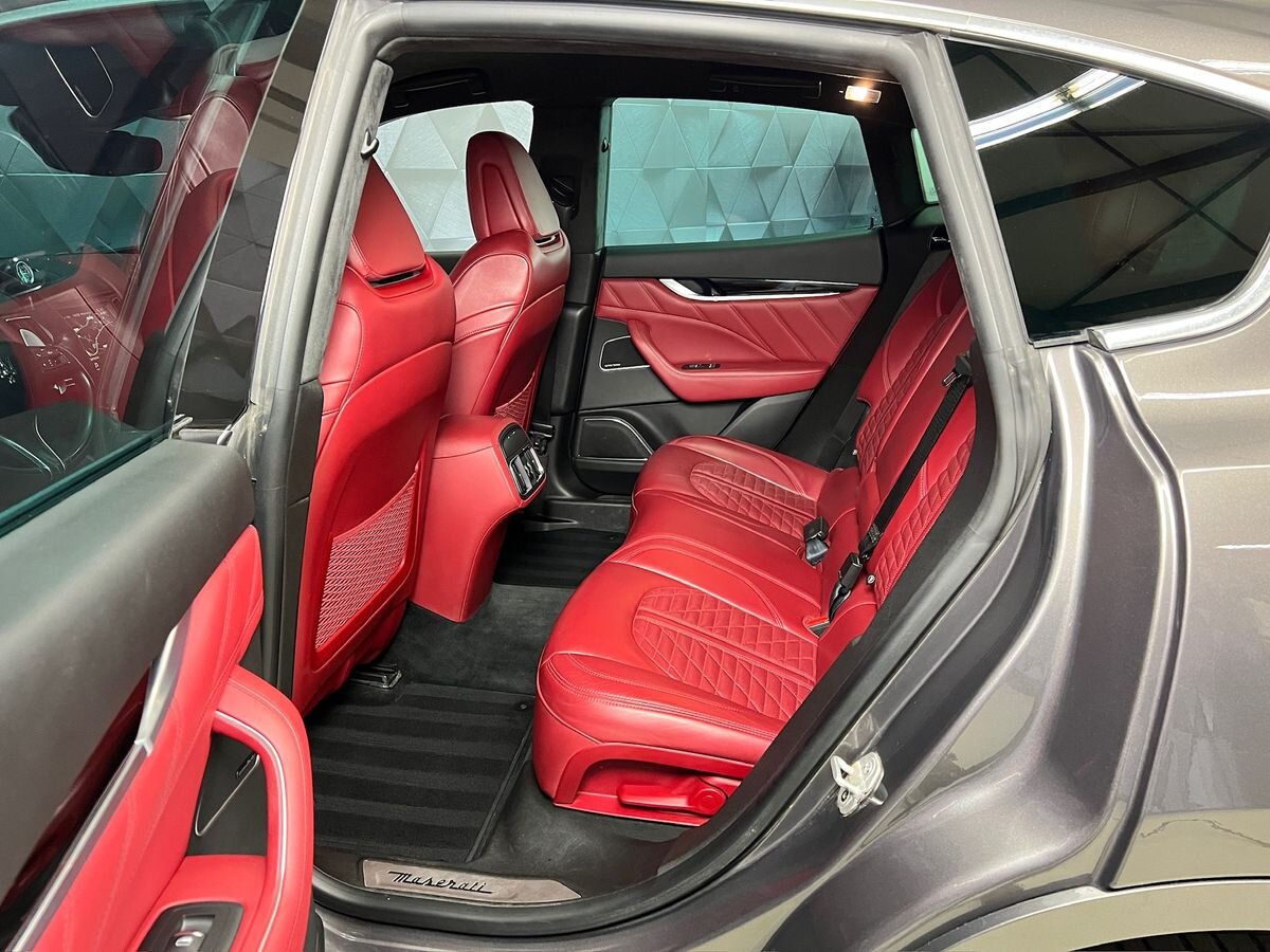 Maserati Levante SUV / Terénní 3,0 l 316 kw