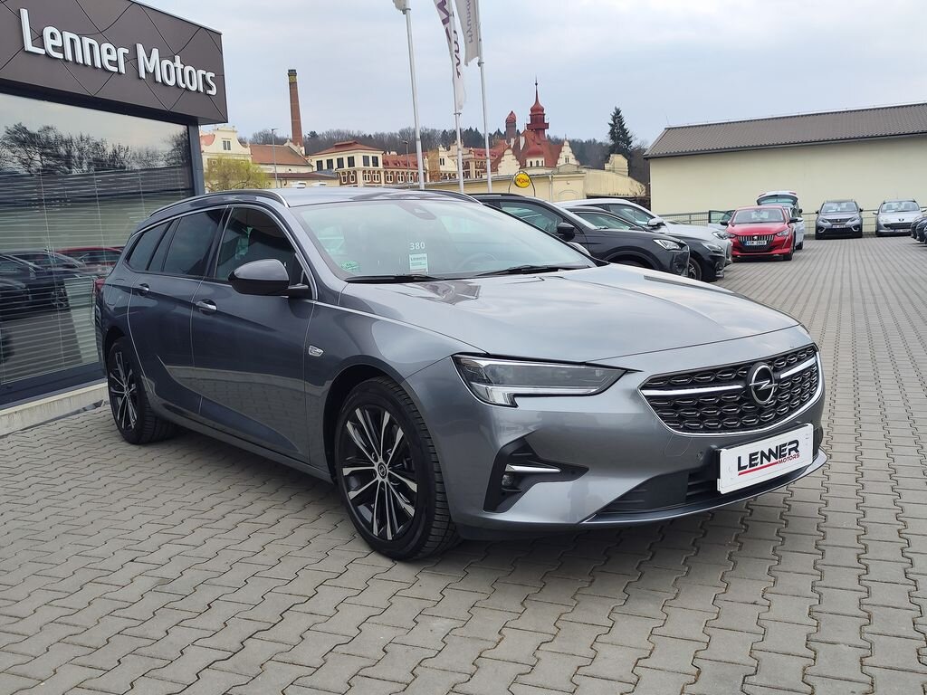 Opel Insignia Kombi 2,0 l 128 kw