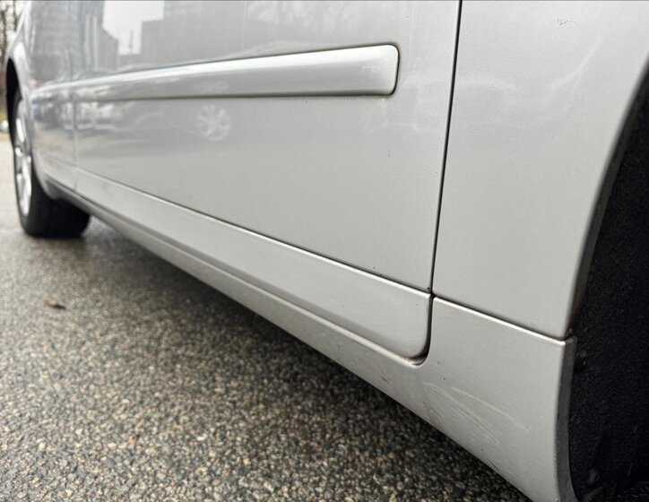 Audi A4 Kombi 2,0 l 103 kw